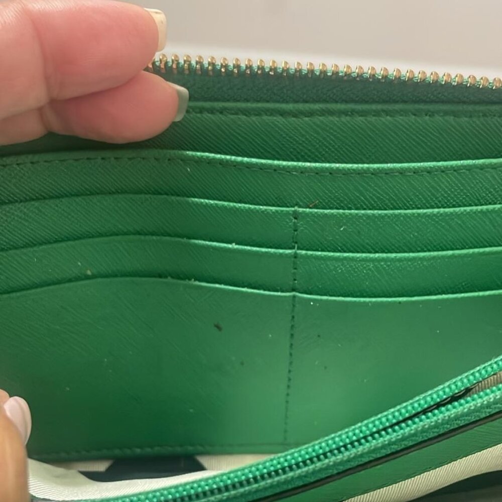 Kate Spade Large Continental Wallet In Green Bean - Picture 5 of 6